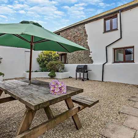 6 Bed In Bude Ploug *