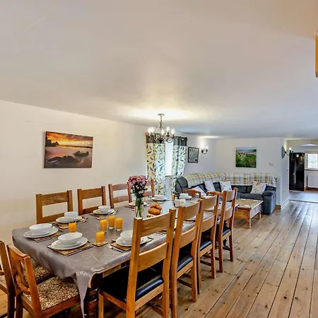 6 Bed In Bude Ploug *