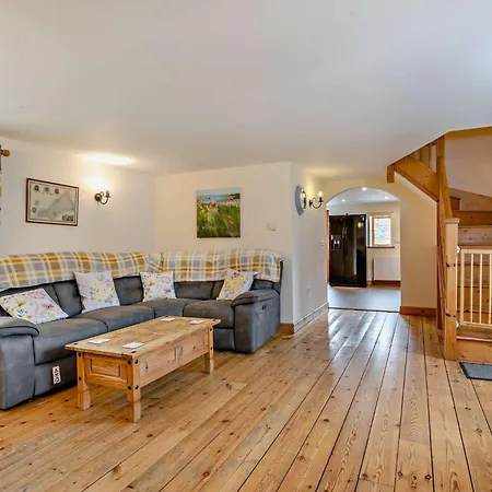 6 Bed In Bude Ploug Holiday home